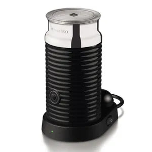 Cafetera Nespresso Inissia Black + Aeroccino 3